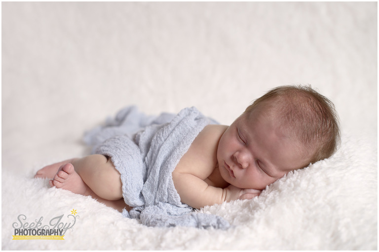 simple newborn photography